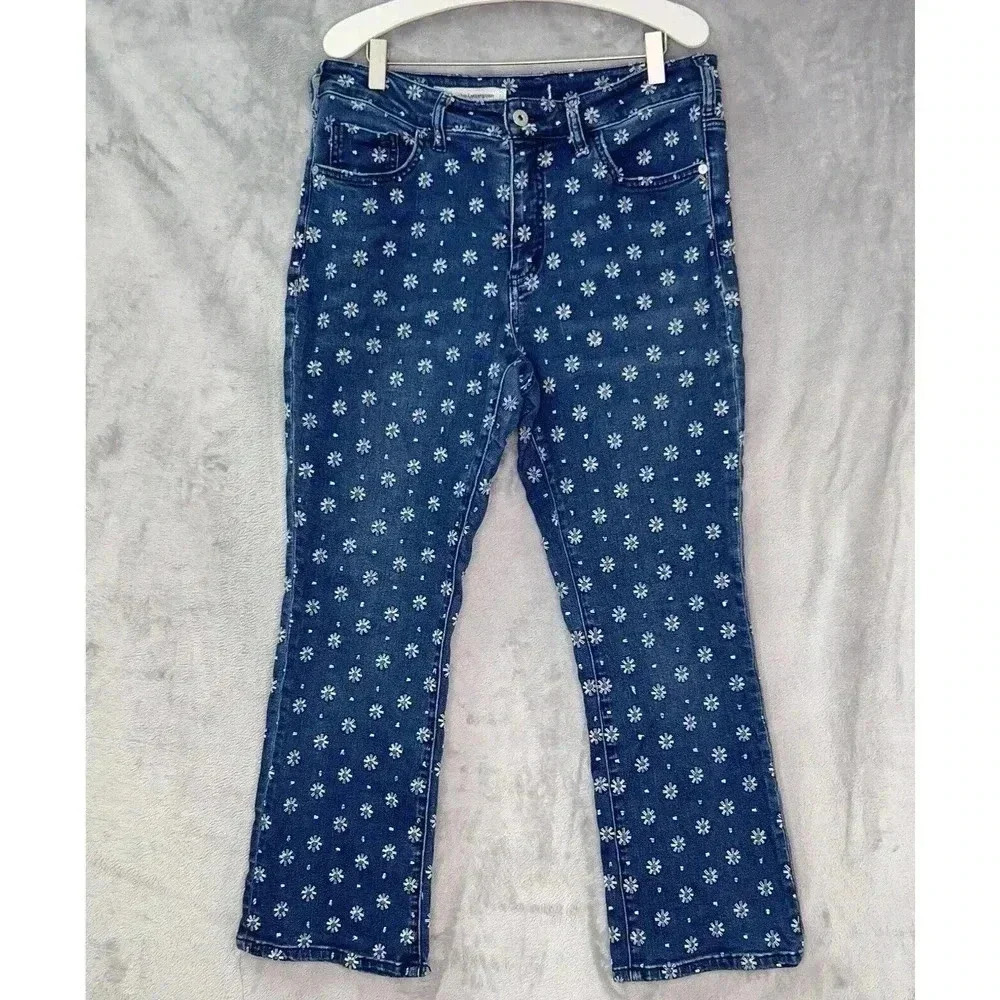 Pilcro Anthropologie Women’s Size 30 Floral Embroidered Cropped‎ Bootcut Jeans
